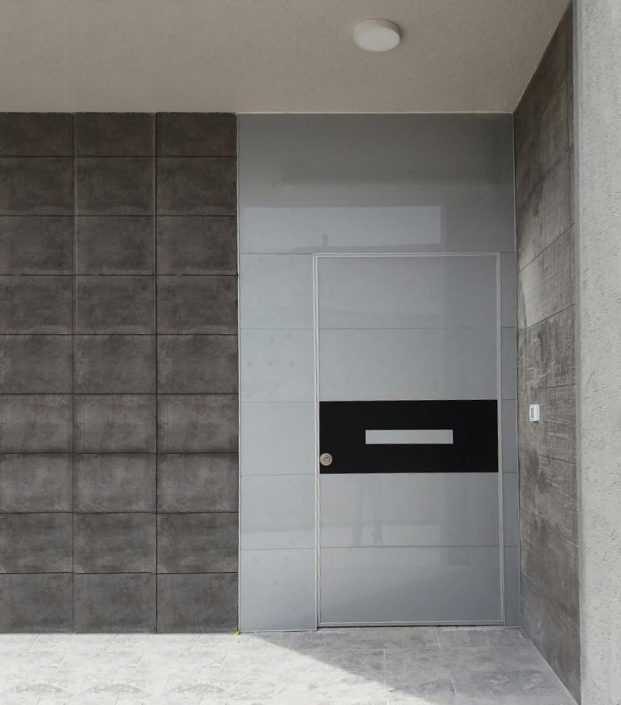 דלתות כניסה ברמת גן