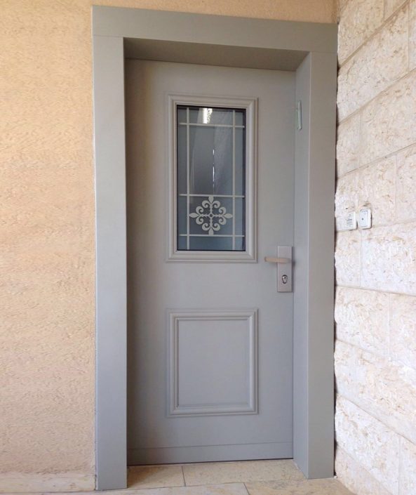 דלתות כניסה בנהריה