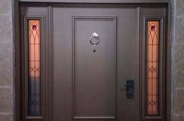 דלת כניסה פלדה בעיצוב יחודי המותאם לפתח קשת